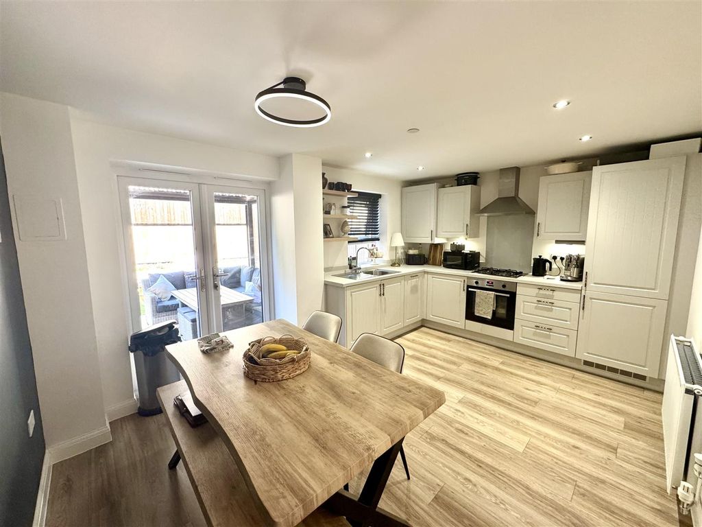 Property photo 3 of 28 Open Plan Kitchen/Dining Room