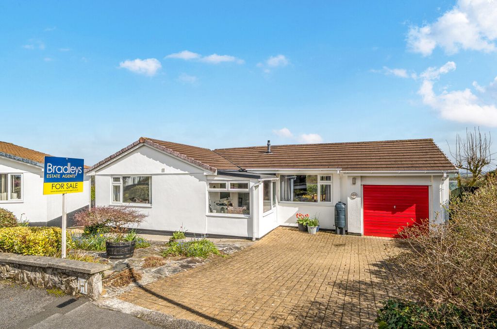 Property photo 1 of 12 1433709-7-69c3Fbd...