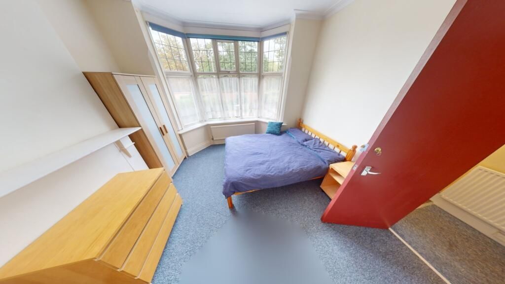 Property photo 2 of 10 A Bright Double Bedroom Featuring A Large Bay Wind...