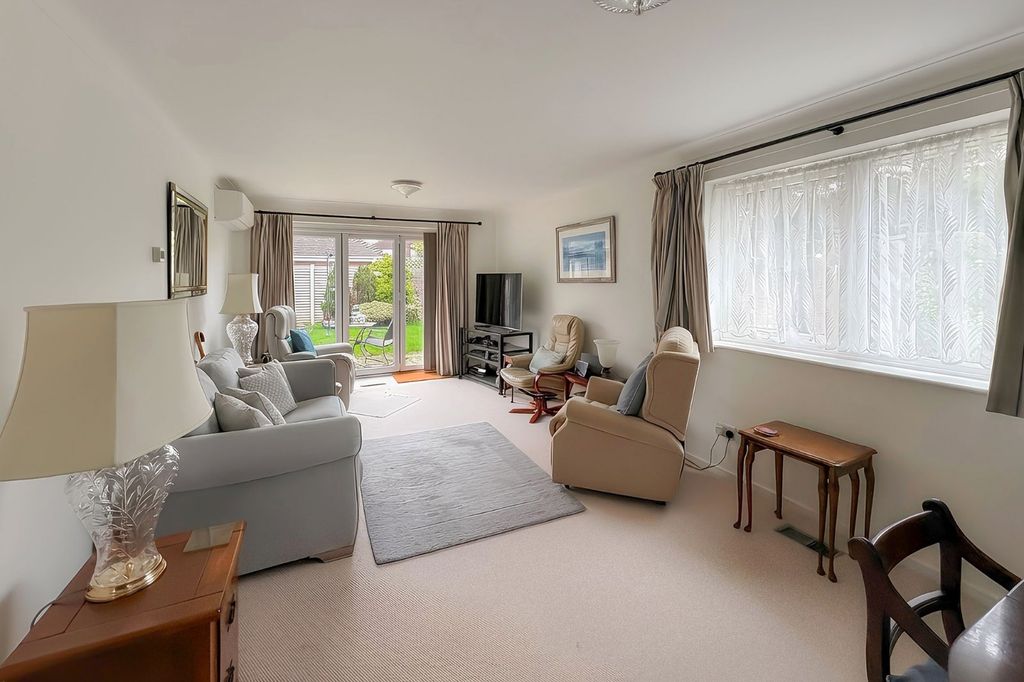 Property photo 3 of 13 Picture No. 08