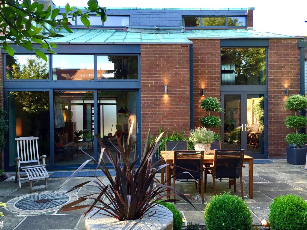 Property photo 2 of 13 Picture No. 05