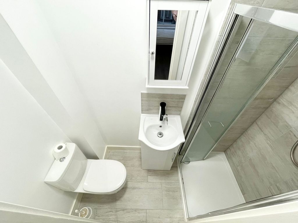 Property photo 1 of 4
