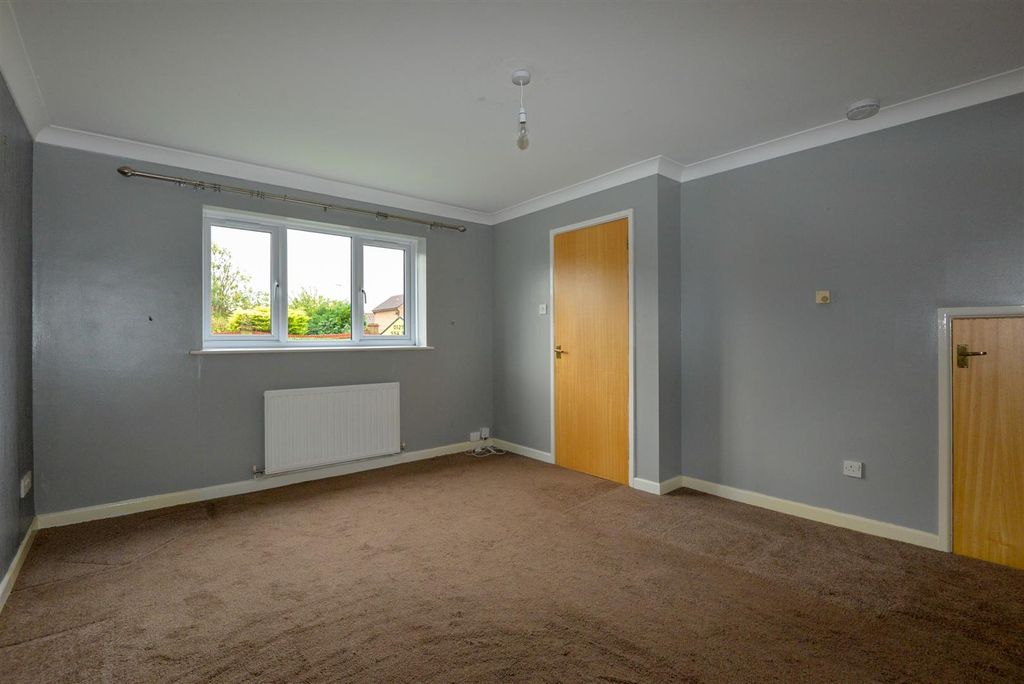 Property photo 2 of 15 Living Room 2.Jpg