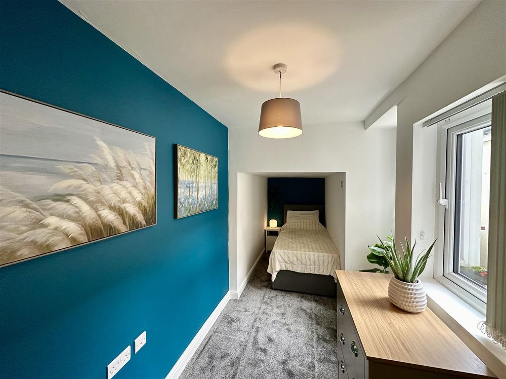 Property photo 3 of 11 Img_5594.Jpeg