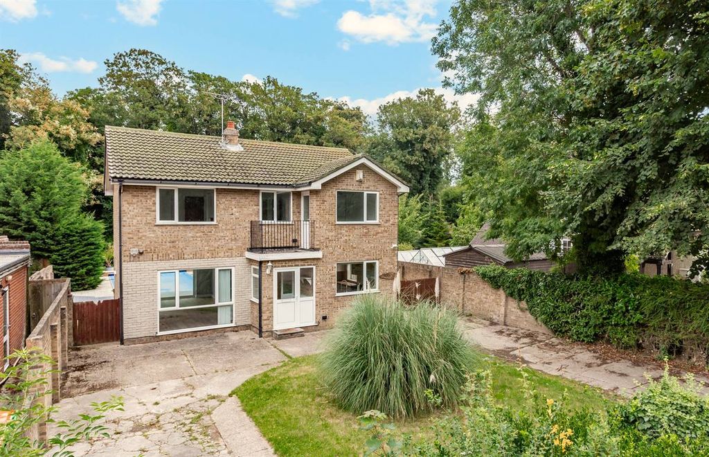 Property photo 1 of 29