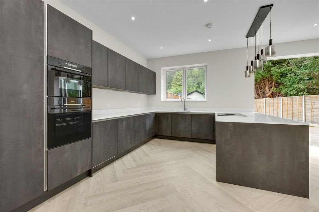 Property photo 3 of 13 Kitchen