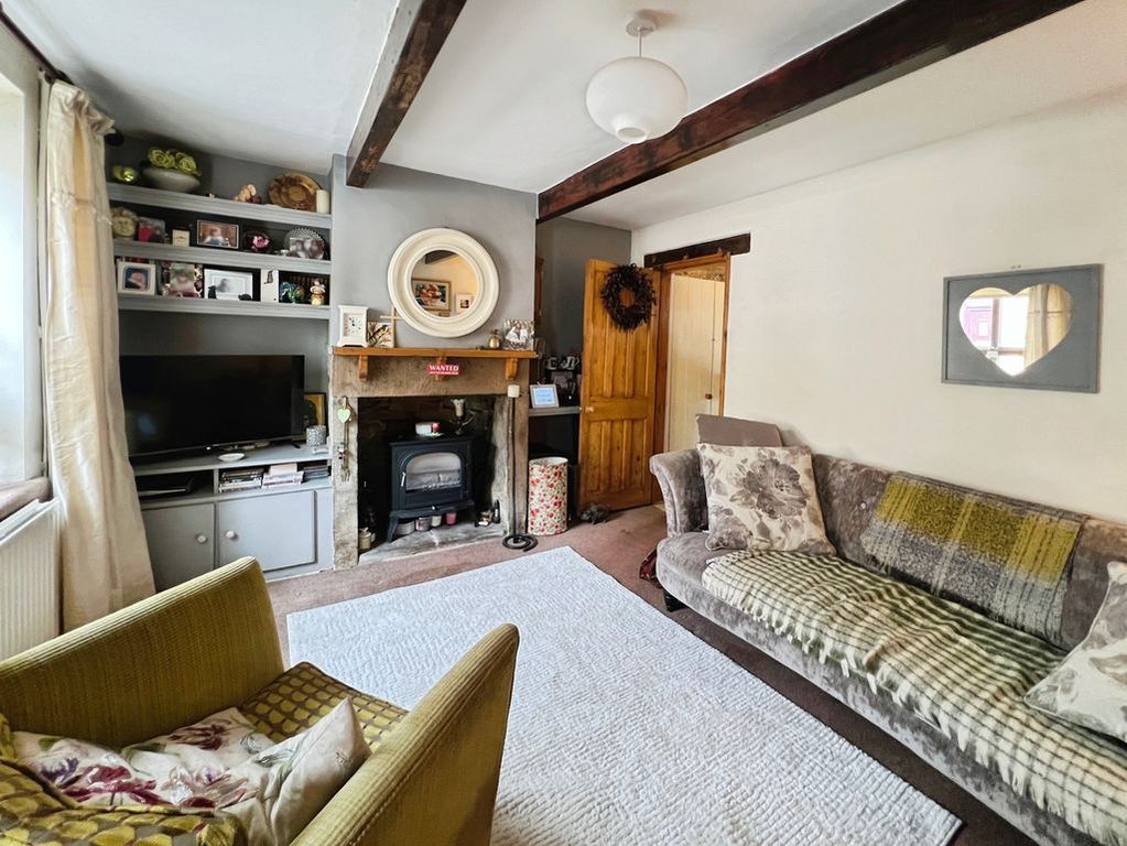 Property photo 2 of 15 Lounge