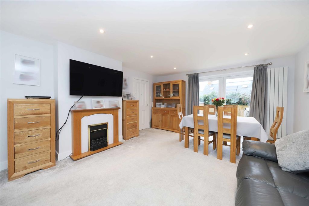 Property photo 3 of 15 Living Room