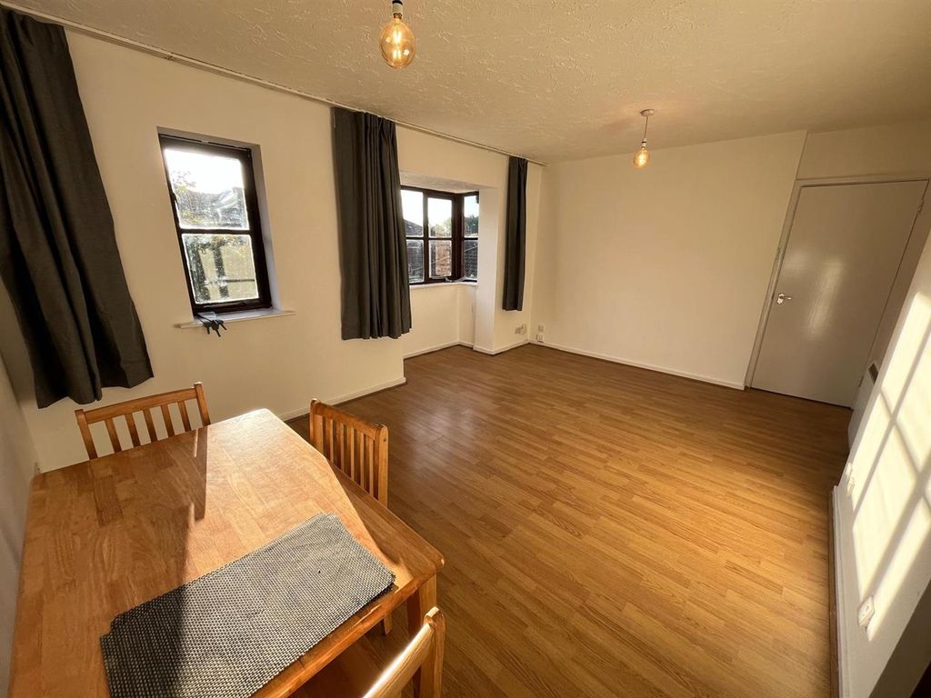 Property photo 2 of 9 Img-20251001-Wa0001.Jpg