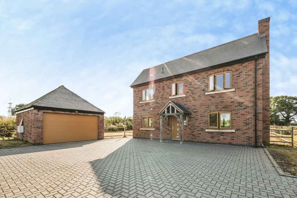 Property photo 1 of 23 Pbox-Img.Jpg