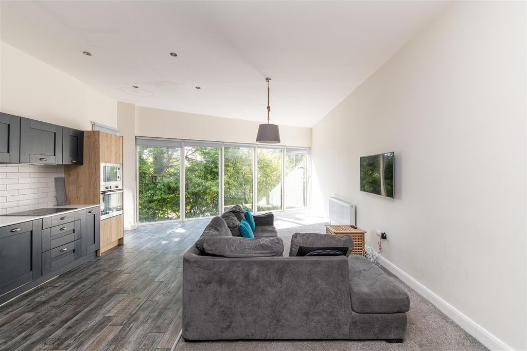 Property photo 2 of 12 Edit-9222.Jpg