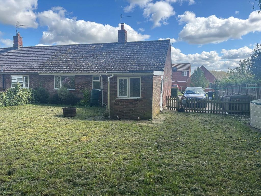 Property photo 2 of 11