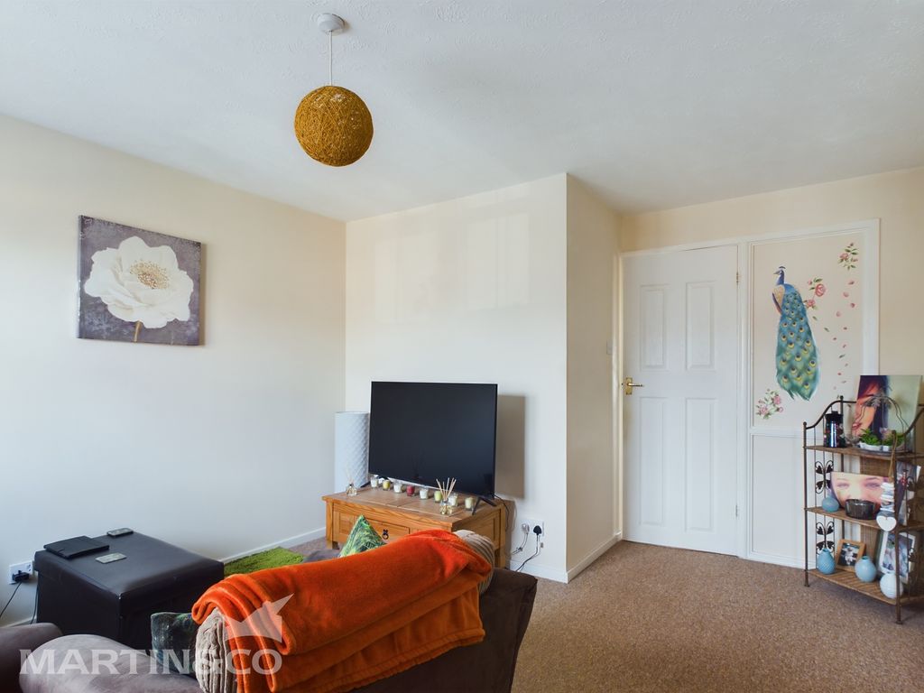 Property photo 3 of 8 Cam01953G0-Pr0089-Still011