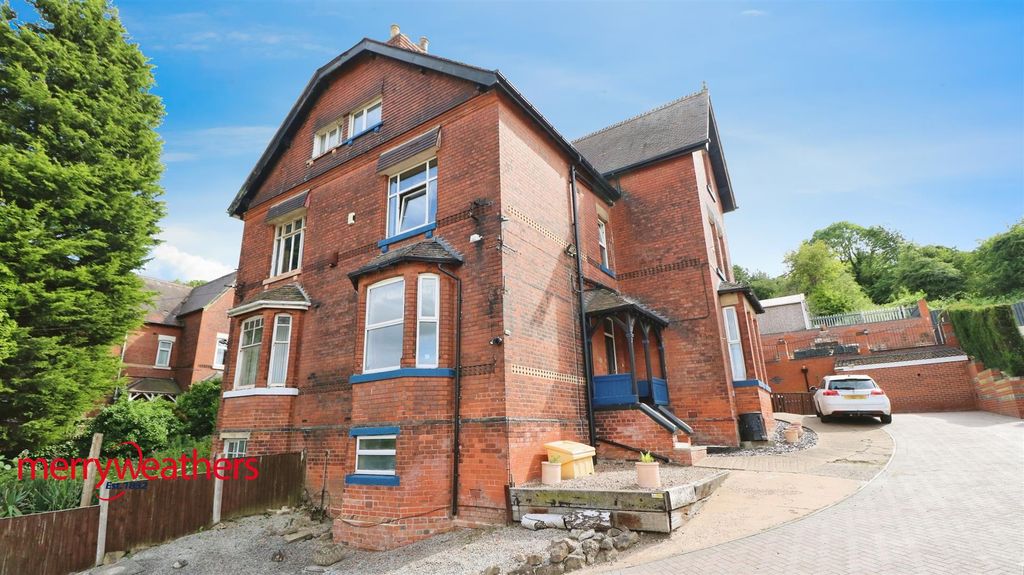 Property photo 1 of 26