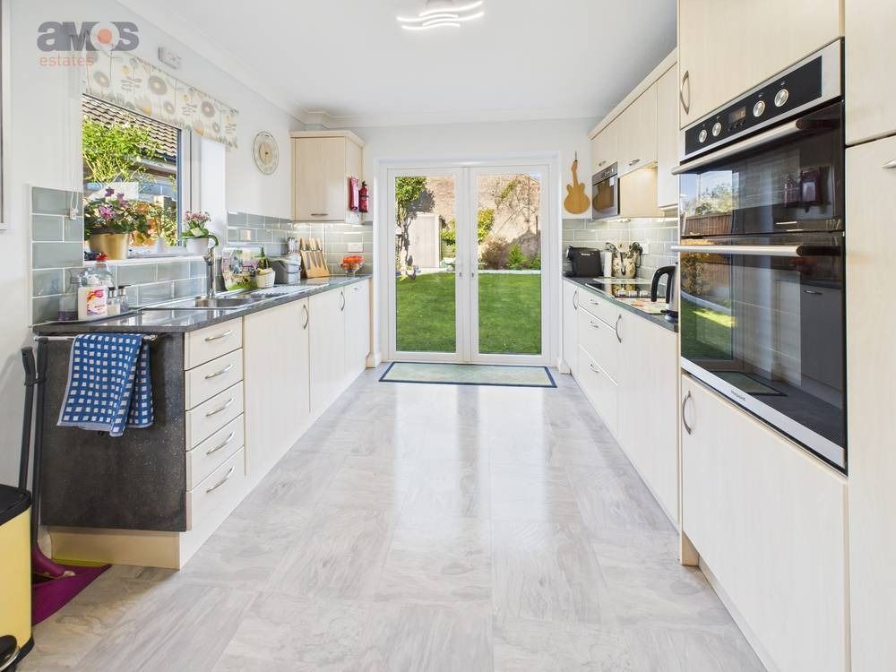 Property photo 3 of 15 4489714