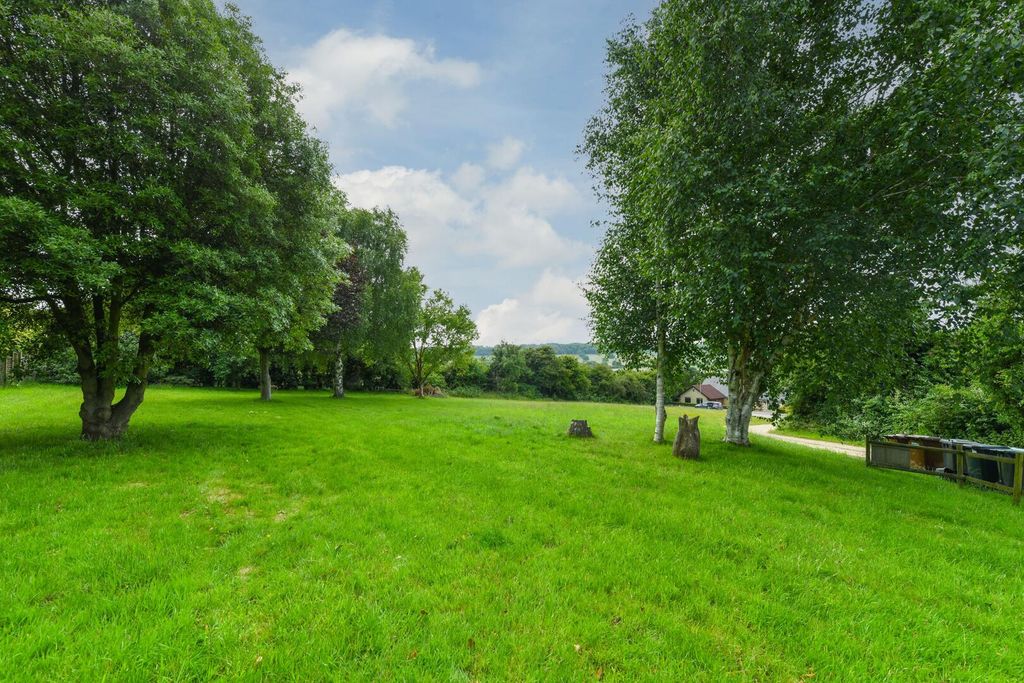 Property photo 3 of 7 Exterior