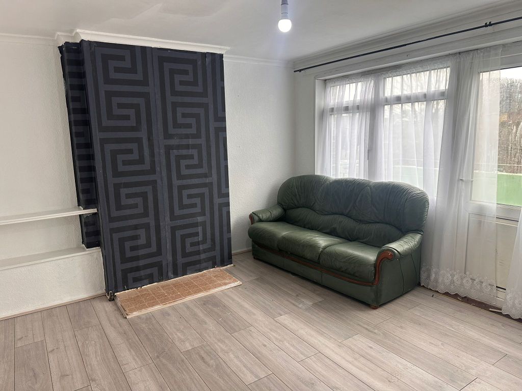 Property photo 2 of 23