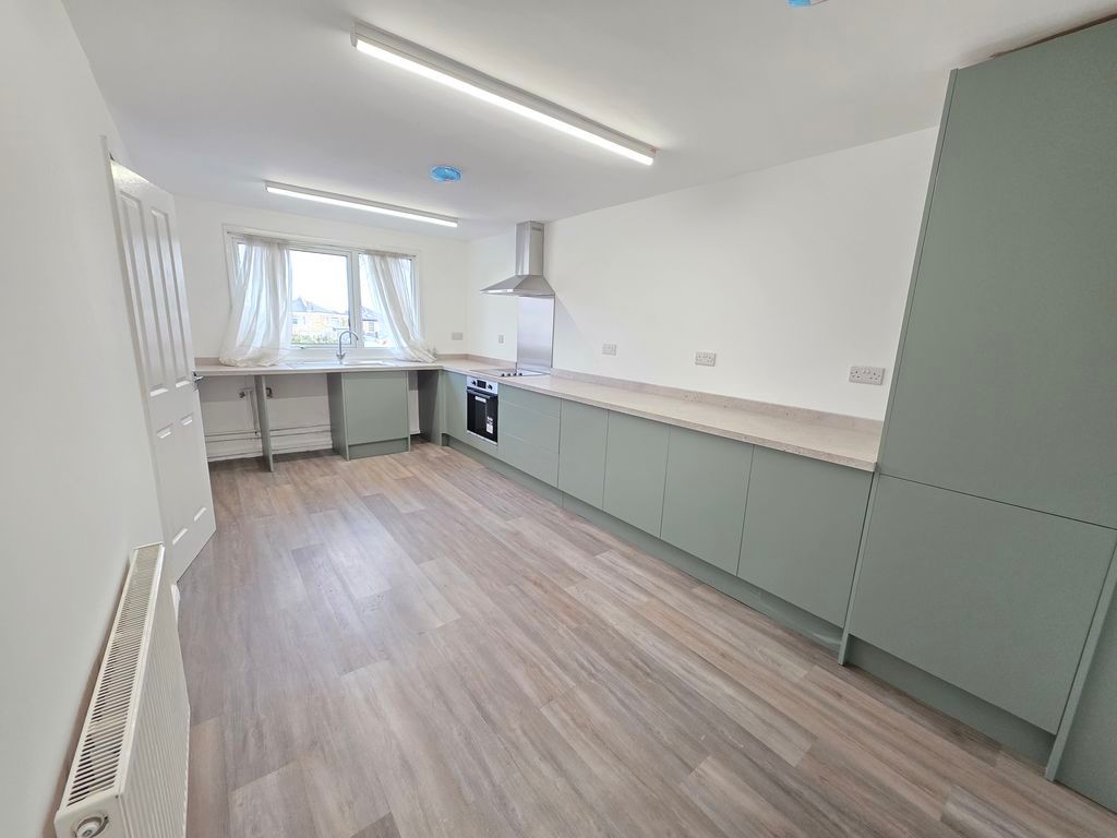 Property photo 2 of 20 Photo 5