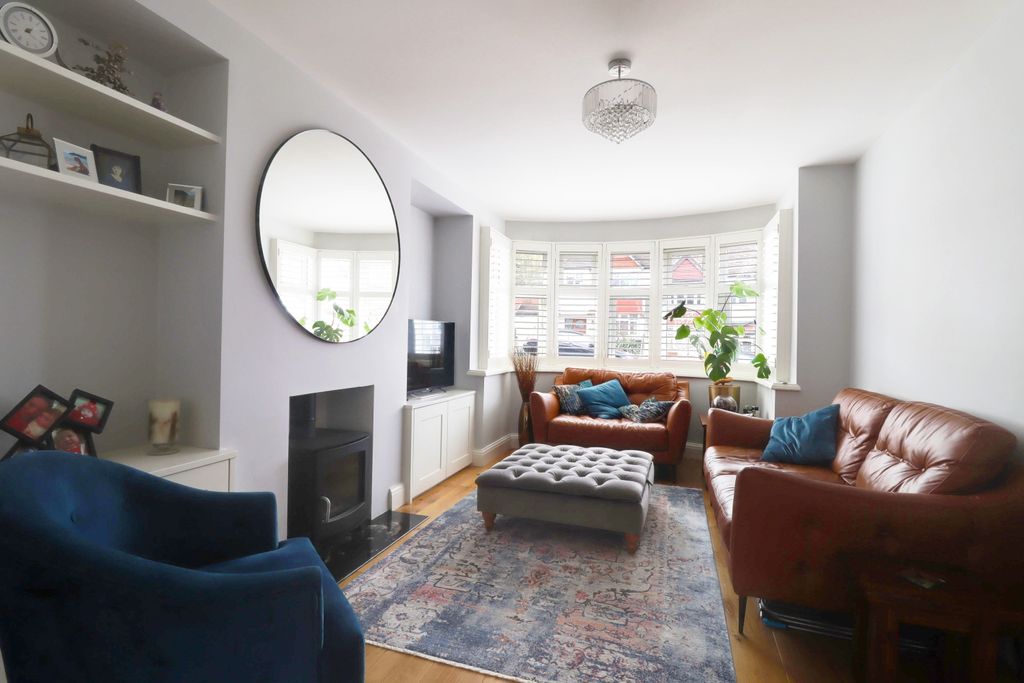 Property photo 2 of 11 Img_5011-Img_5013