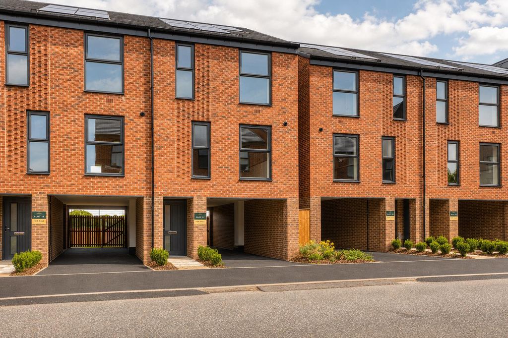 Property photo 1 of 17 Ff460285-4Db6-4387-A379-10B07A7F3199.Png