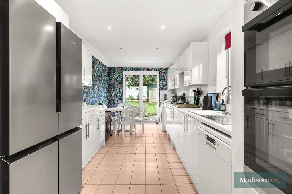 Property photo 3 of 25 Picture No. 10