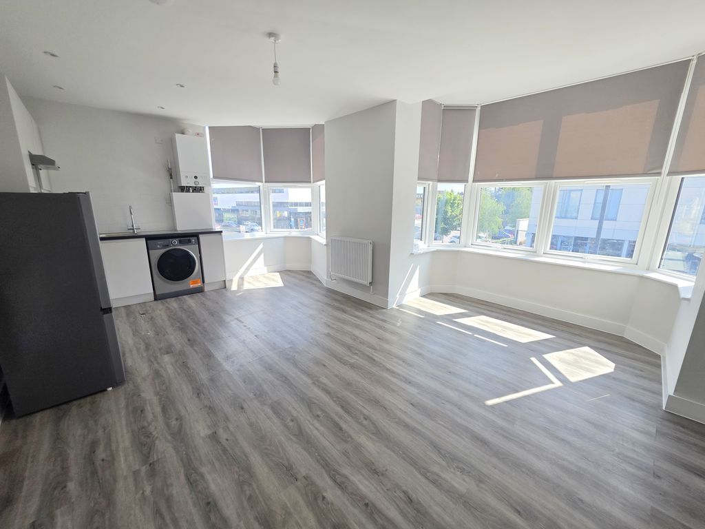Property photo 2 of 5 Lounge/Kitchen