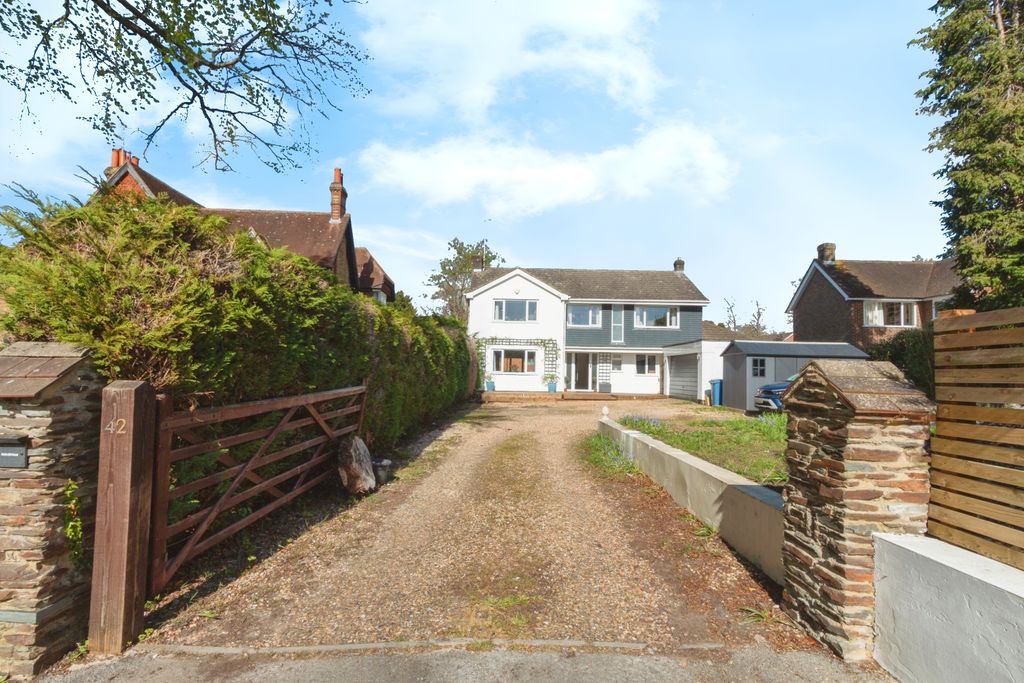 Property photo 1 of 23