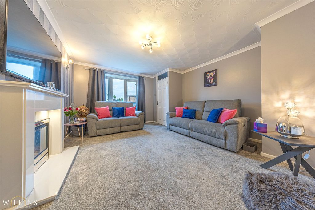 Property photo 3 of 31 Picture No. 02