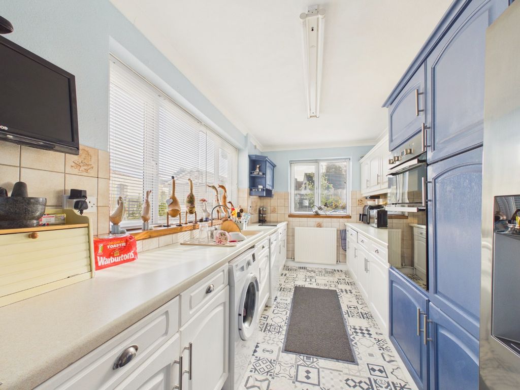 Property photo 2 of 16 5094634