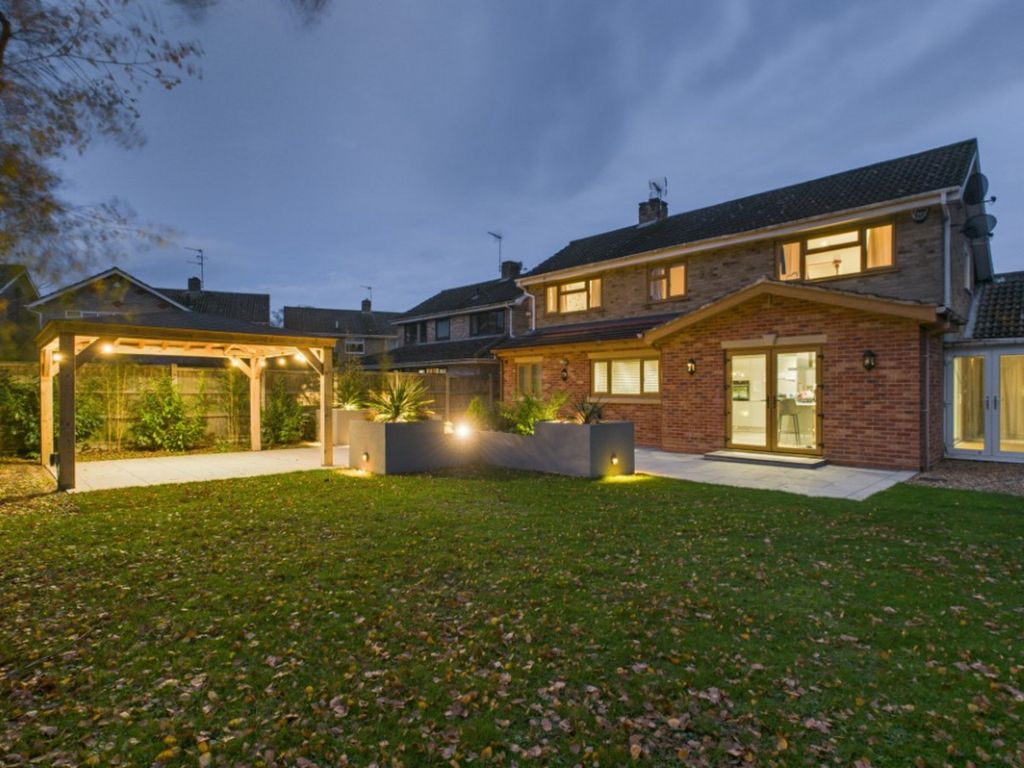 Property photo 1 of 31