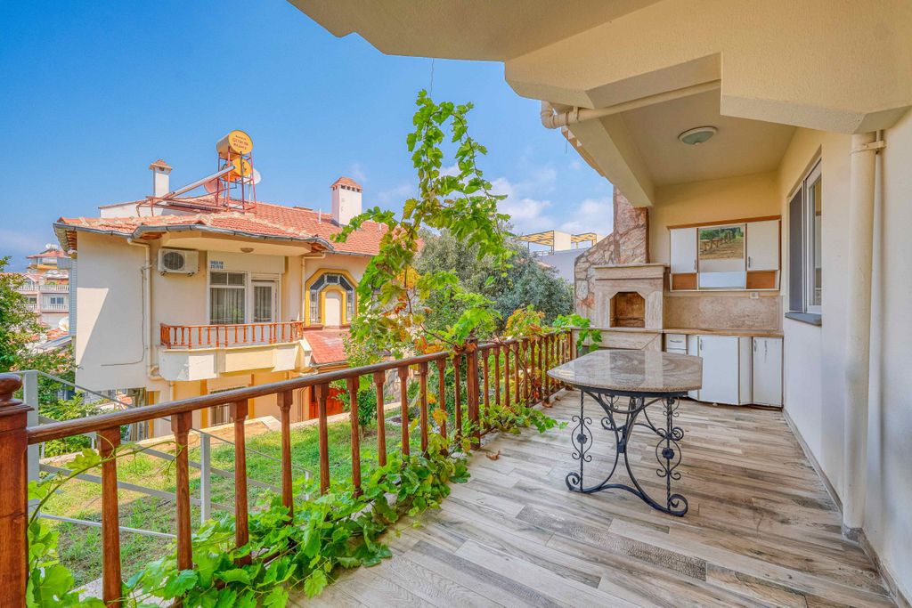 Property photo 3 of 25 Outstanding Alanya Villa For Sale In Kestel - Gorgeous Terrace With BBQ And Storage
