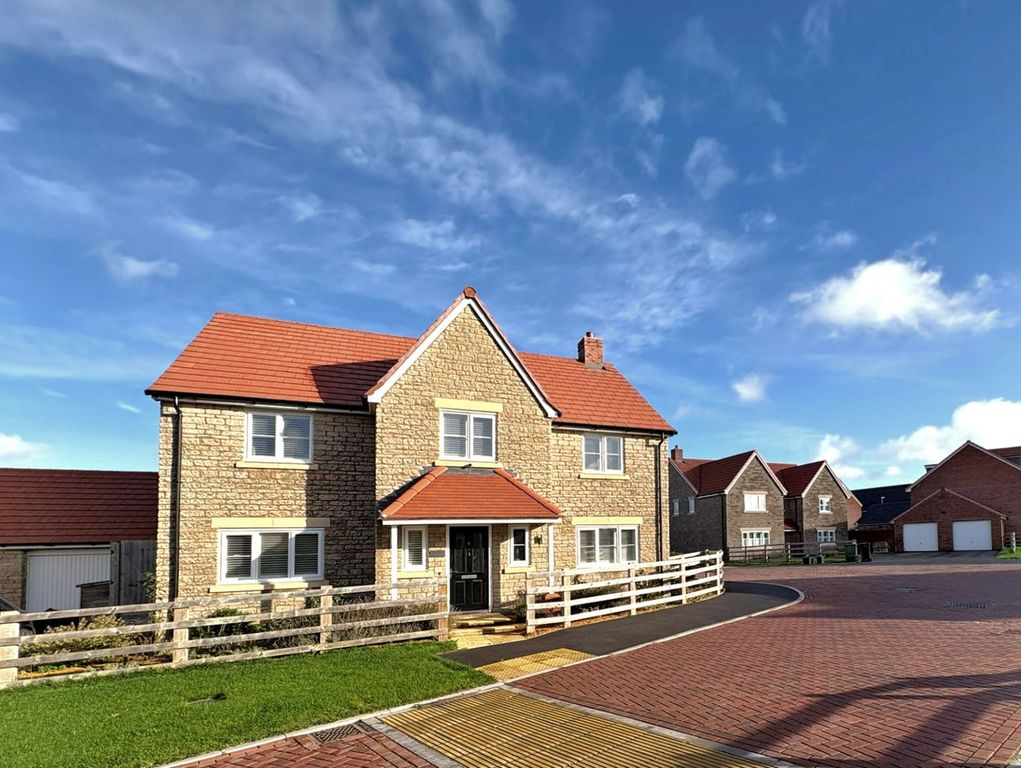 Property photo 1 of 23