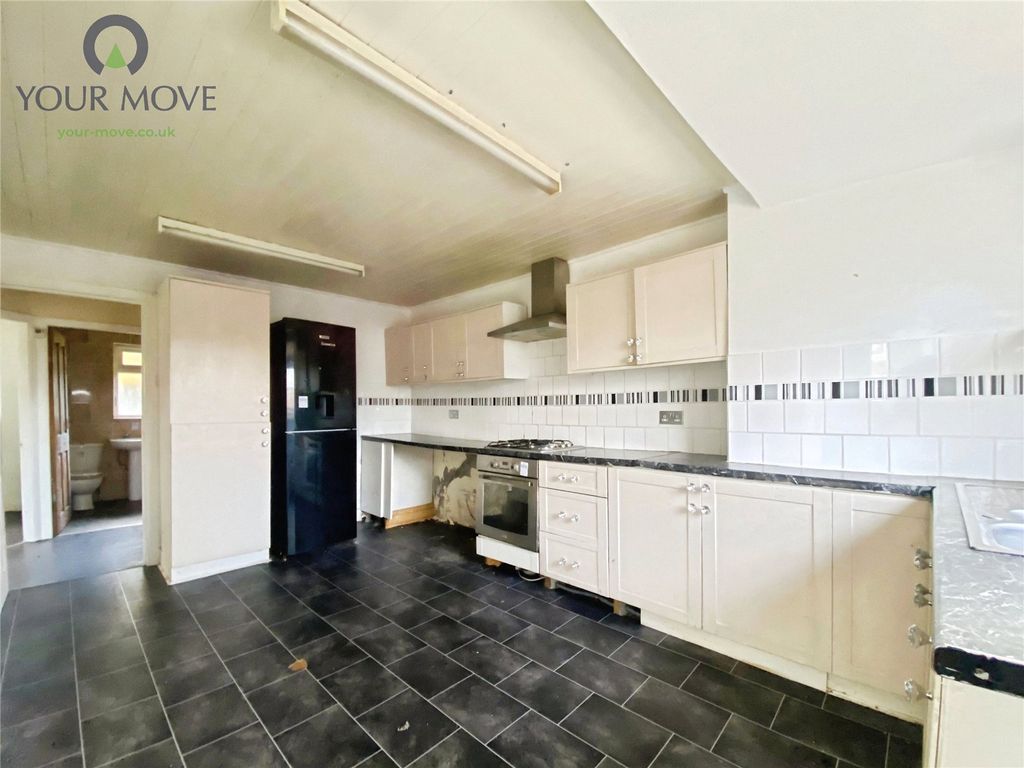 Property photo 2 of 12 Picture No. 14