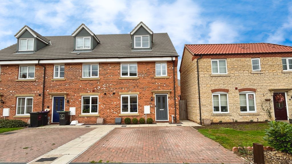 Property photo 1 of 14 Front