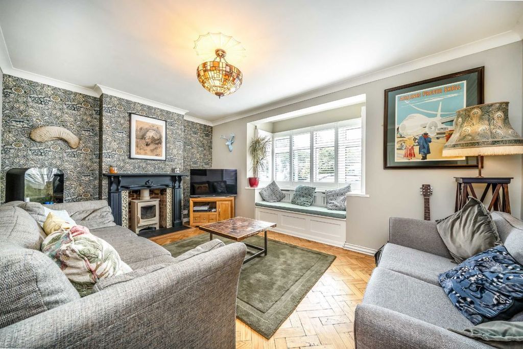 Property photo 2 of 9