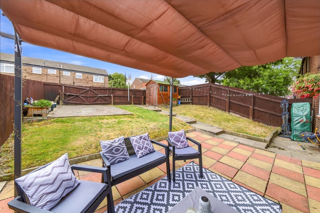 Property photo 1 of 20