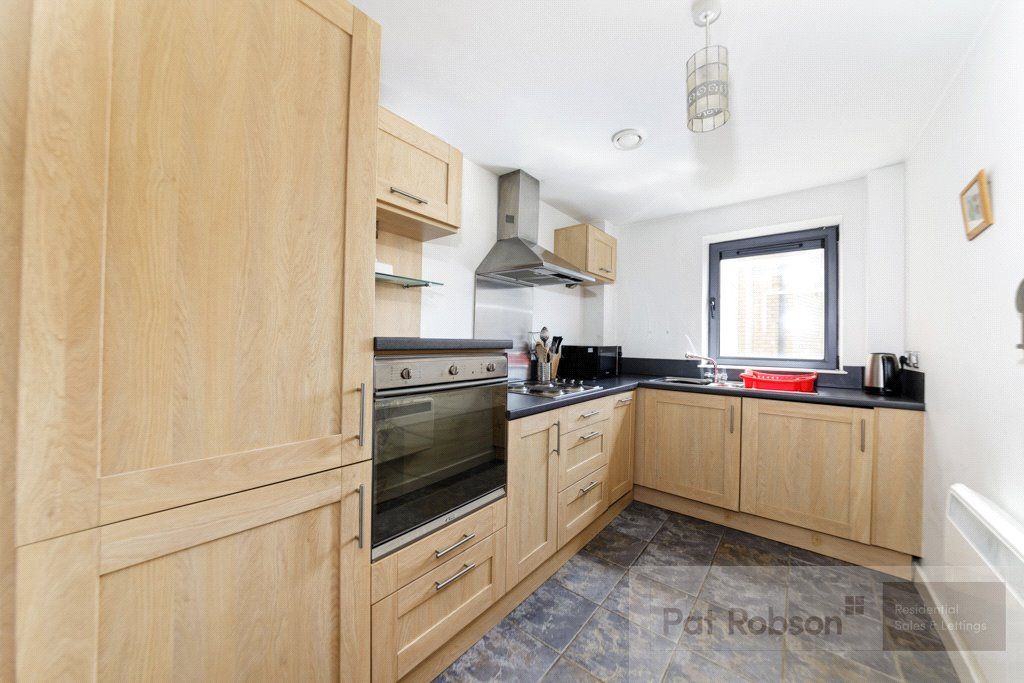 Property photo 3 of 12 Picture 3