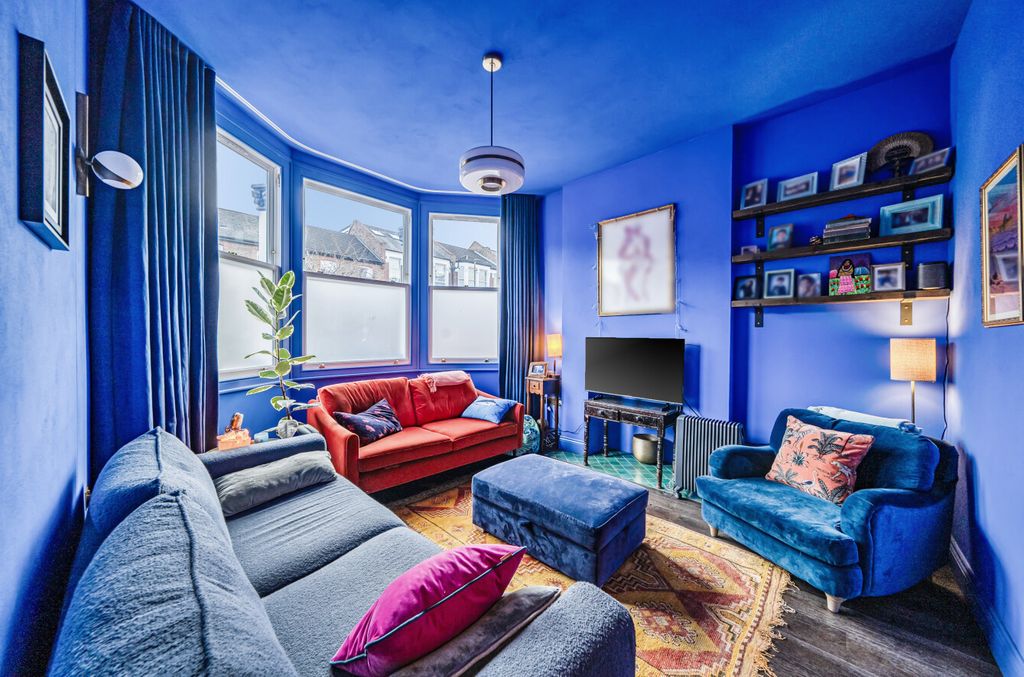 Property photo 3 of 25 1420952-30-69A1dc...