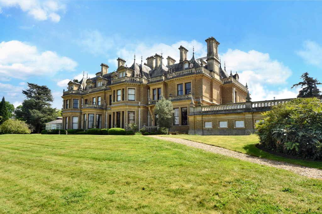 Property photo 2 of 42