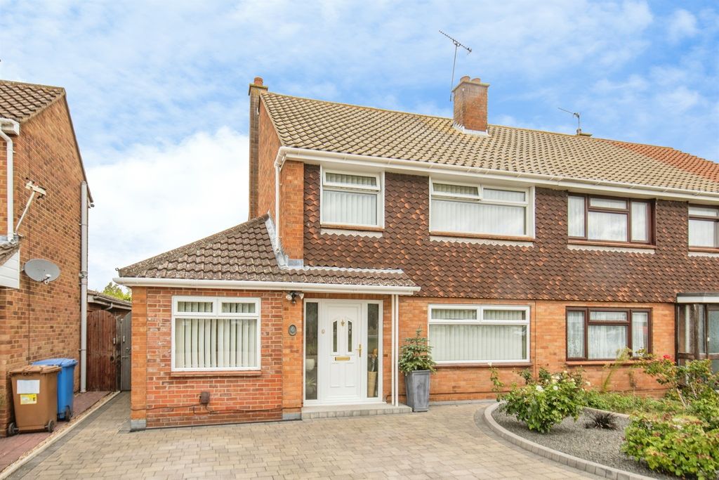 Property photo 1 of 30