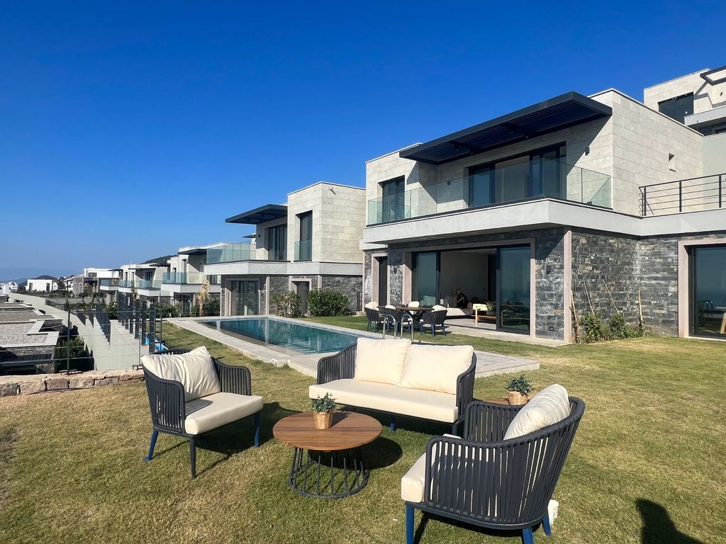 Property photo 1 of 19 Enticing Luxury Villas In Bodrum For Sale - Main View Of Luxury Villa