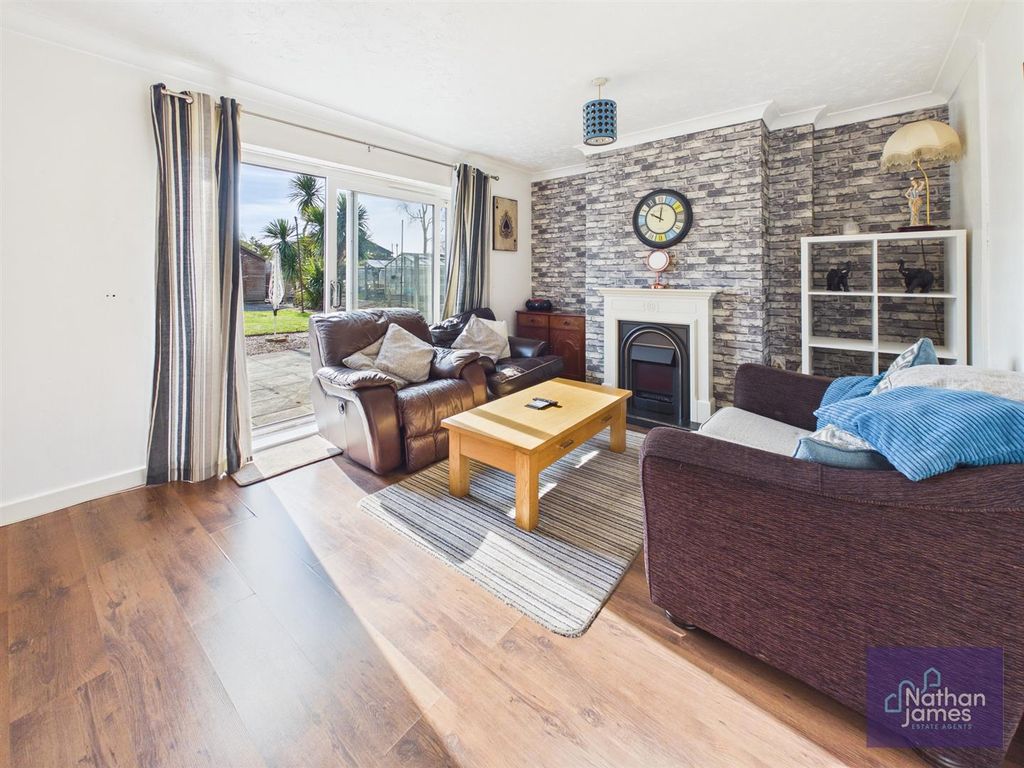 Property photo 2 of 12 Living Room