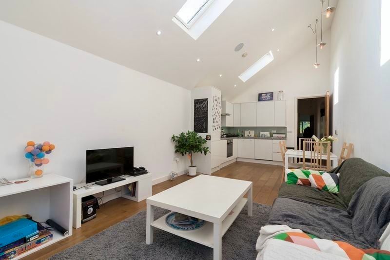 Property photo 1 of 8