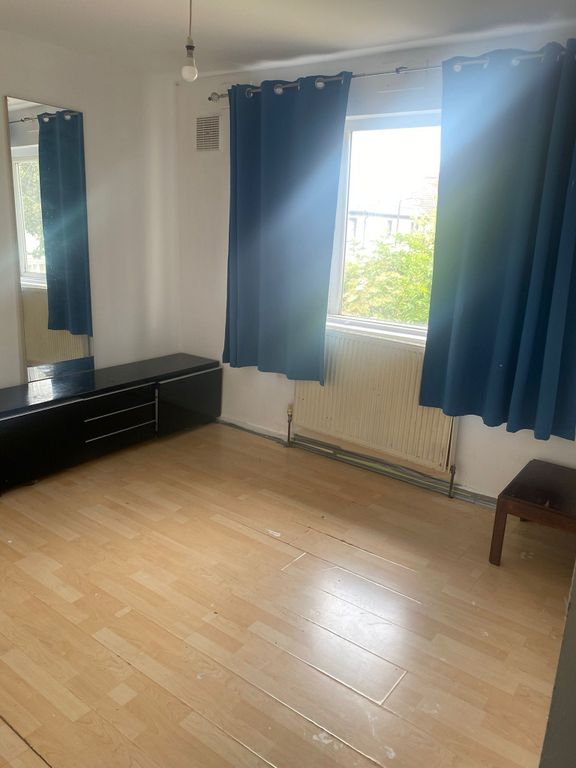 Property photo 1 of 3