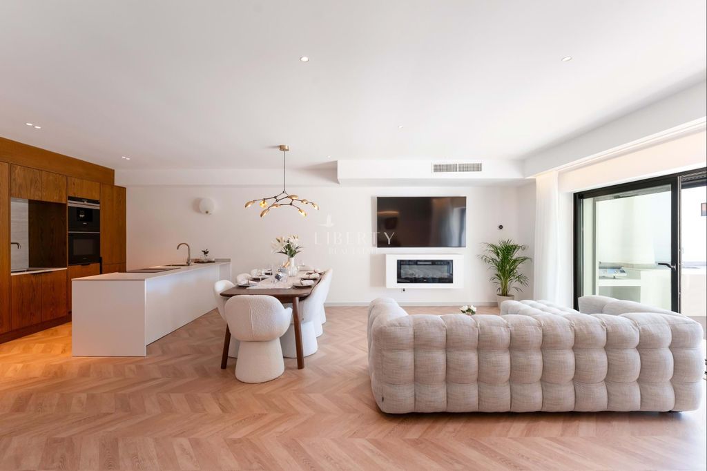 Property photo 1 of 29