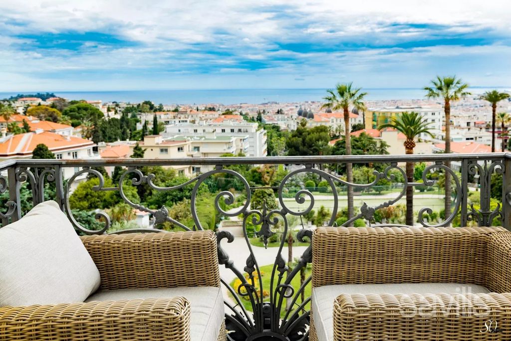 Property photo 1 of 43 Apartment With Panoramic View And Dominating Sea And City