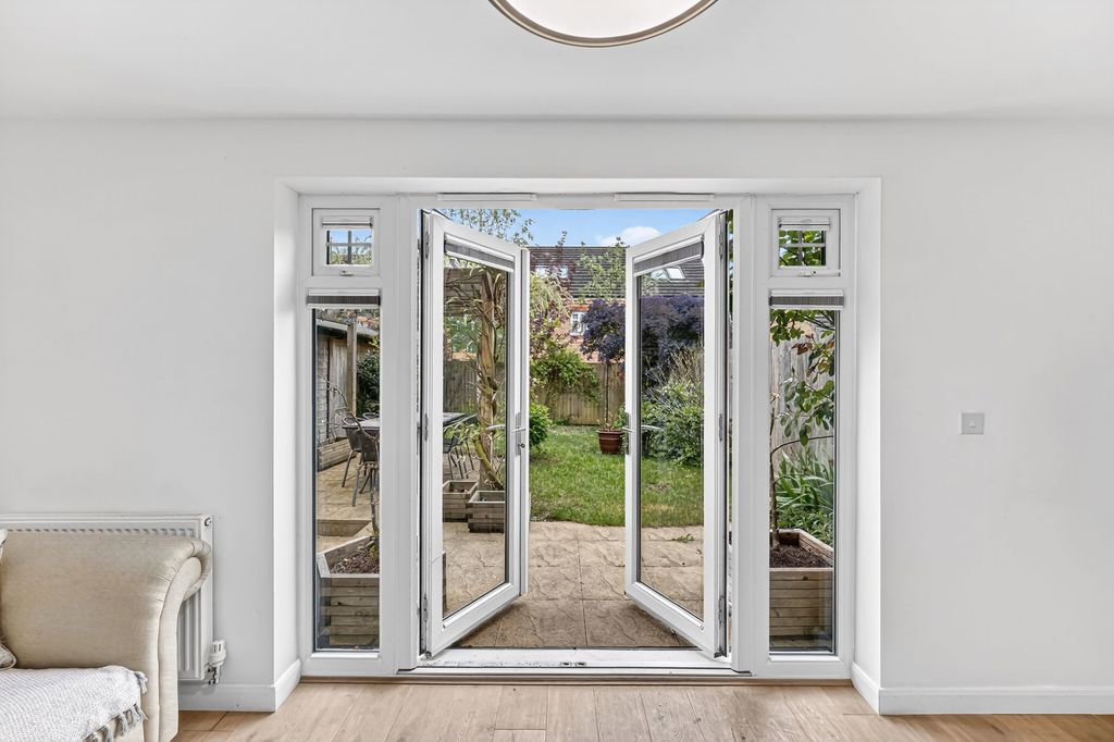 Property photo 3 of 30