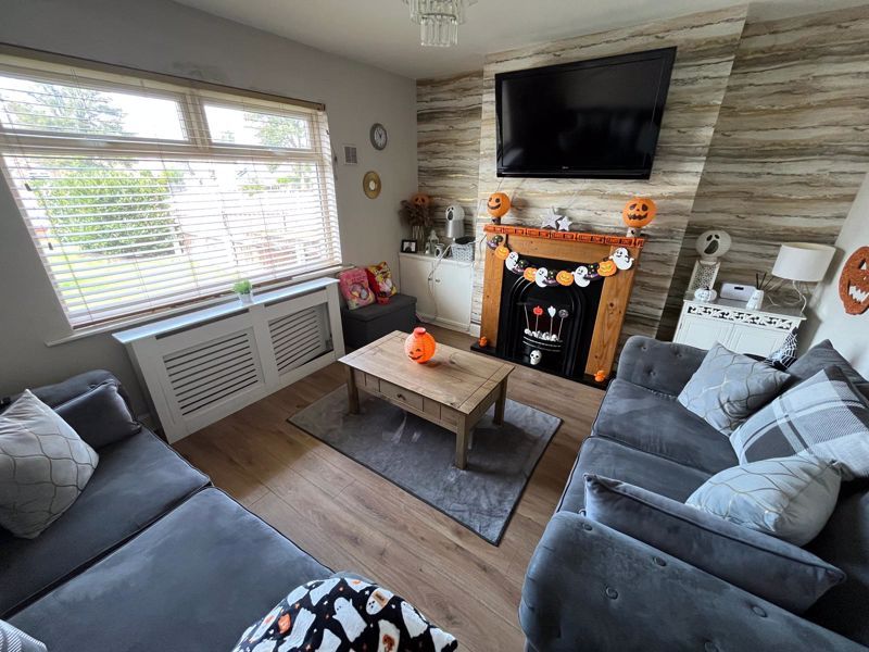 Property photo 2 of 8 Photo 4