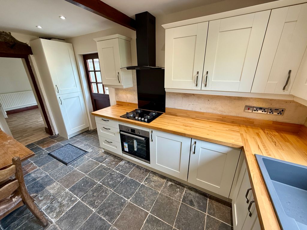 Property photo 3 of 30