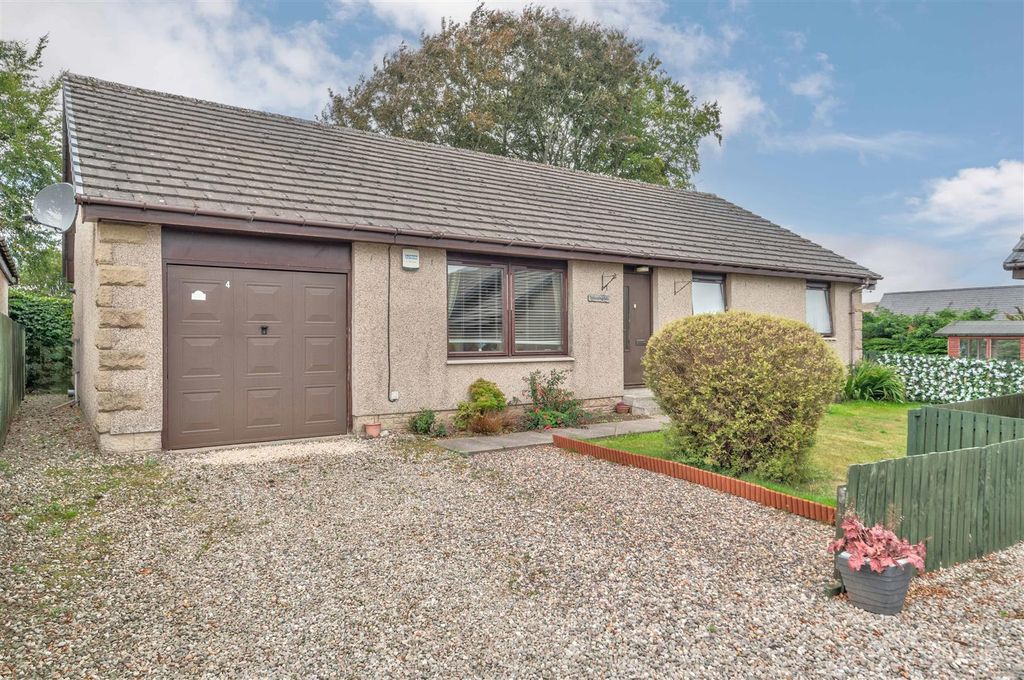Property photo 1 of 17 4 Rose Hemming Place Letham-17.Jpg